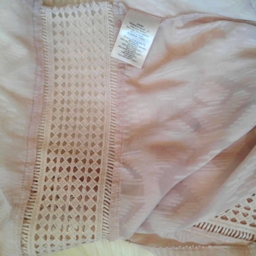Anthropologie floreat  light pink Boho dress with Lace and Bell Sleeves - Picture 8 of 8